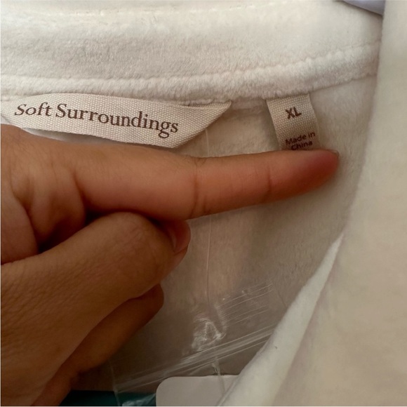 Soft Surroundings The Old Softy Long Sleeve Button Down Shirt NWT - Picture 10 of 11